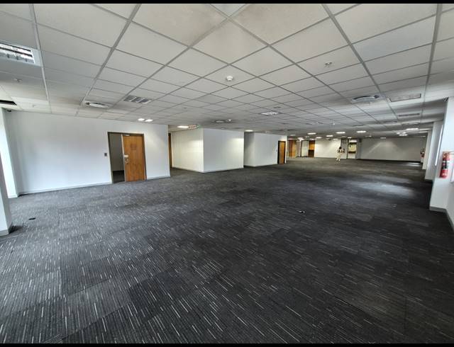 457M² OFFICE TO LET IN SANDTON CENTRAL